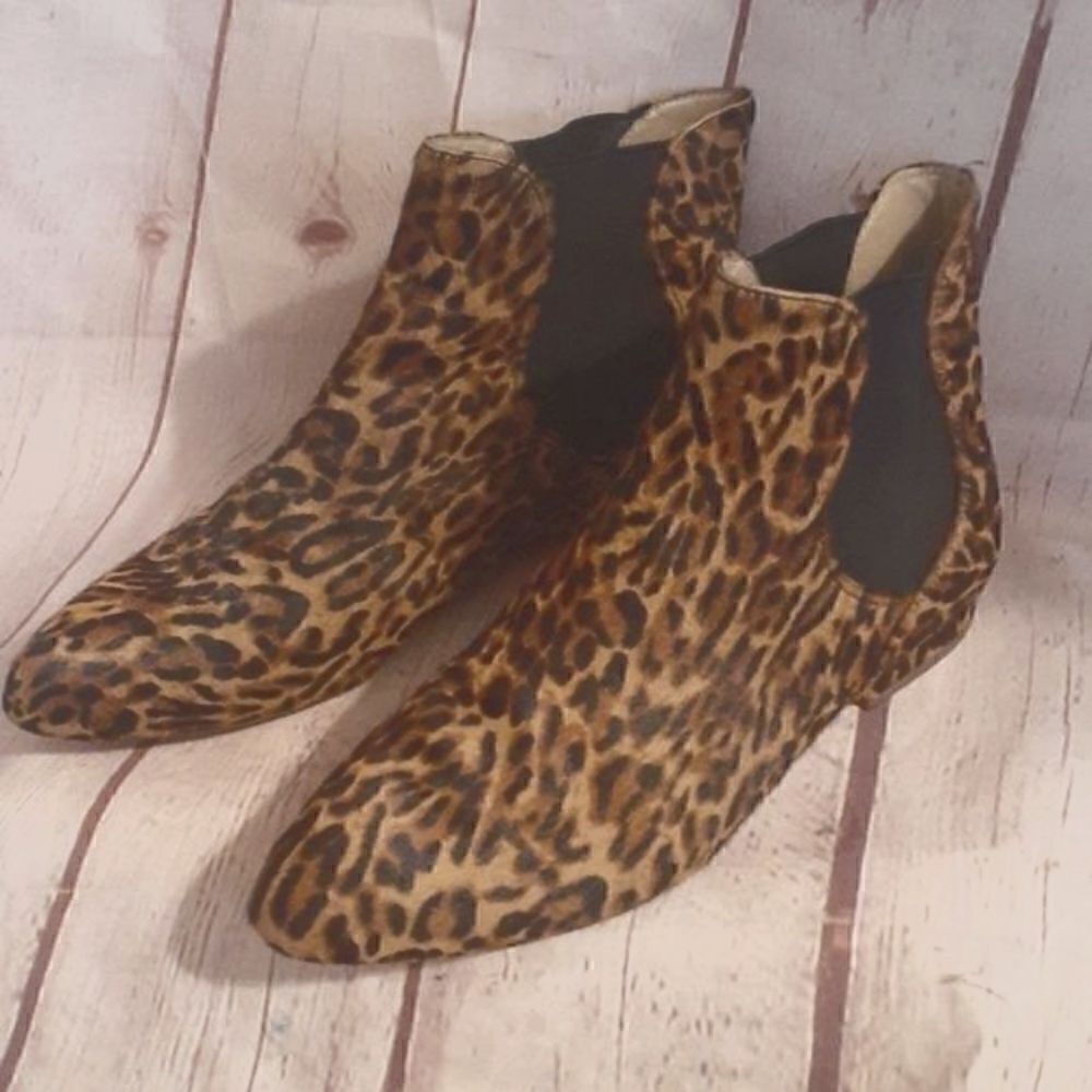 Enzo Angiolini "Meezzy" Leopard Calf Hair Ankle Chelsea Boots Sz.7.5 Ret.$209